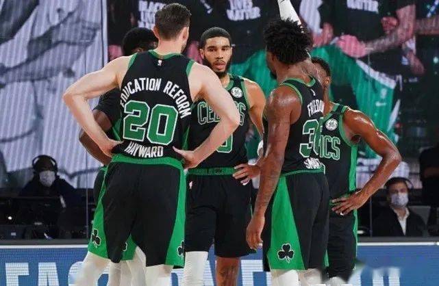 阿德巴约防守统治内线,热火主场力克篮网延续不败神话  阿德巴约防守统治内线,热火主场力克篮网延续不败神话